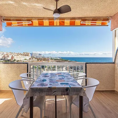 Panarea Agua Viva * Callao Salvaje